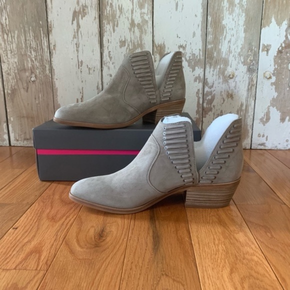pevista bootie vince camuto